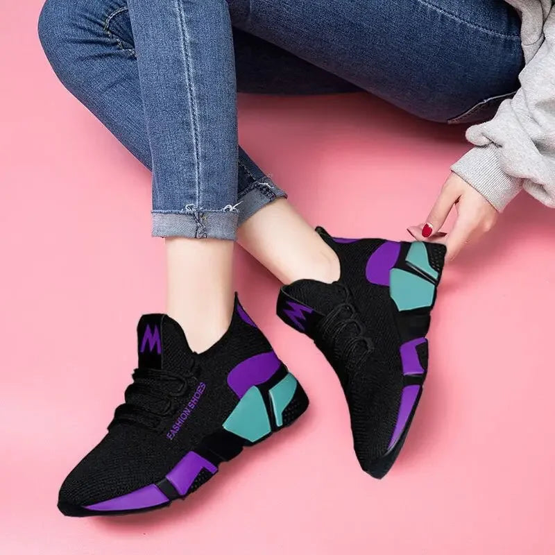 Fashionable Sports Shoes