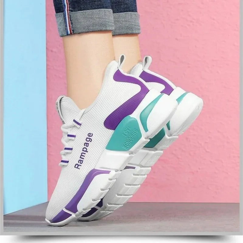 Fashionable Sports Shoes